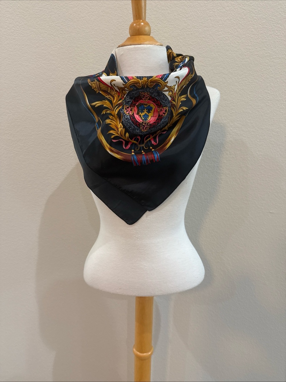Scarf Wrap Handbag Handle Neck Fashion Accessory 35 In By 35 In Navy Blue Pink - Picture 2 of 5